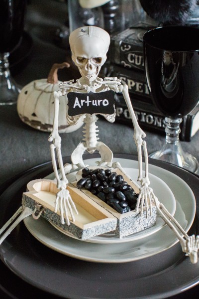 Spooky Fun (and DIY!) Halloween Table Decor