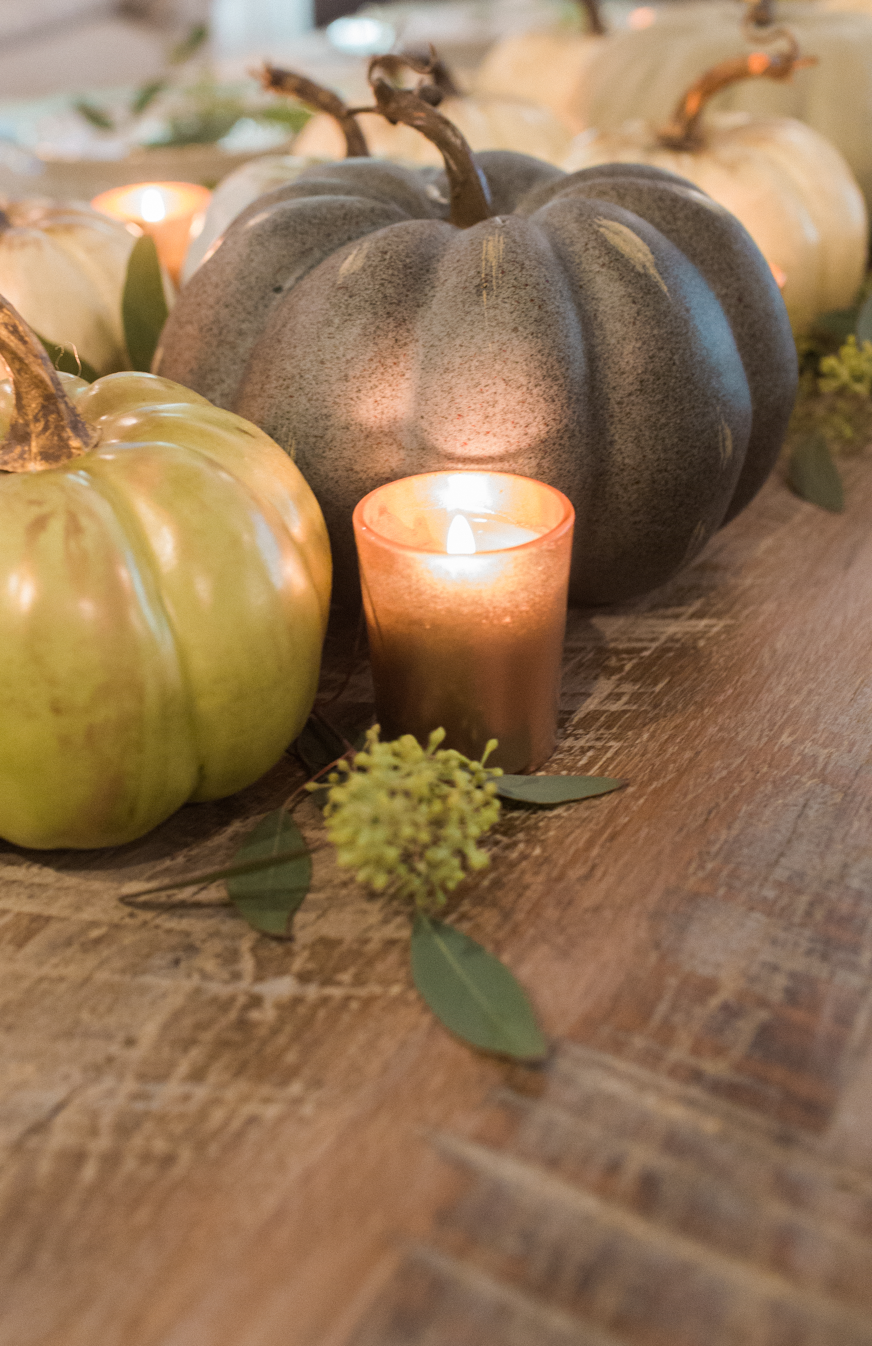 Pumpkin centerpiece for Thanksgiving tablescape