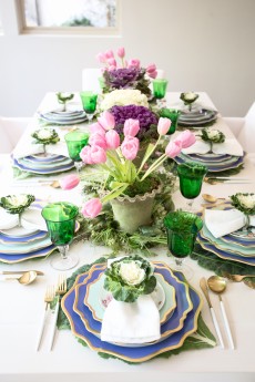 Easter tulip table