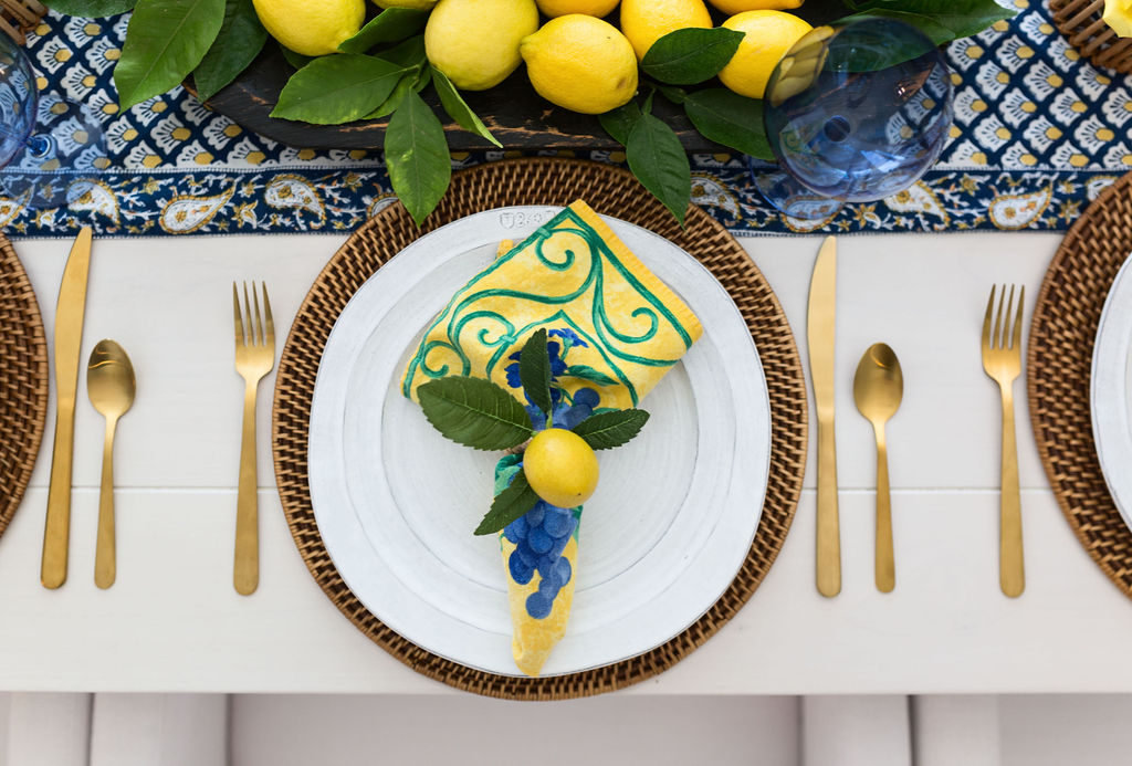 Setting a table in style - Canard-Duchêne