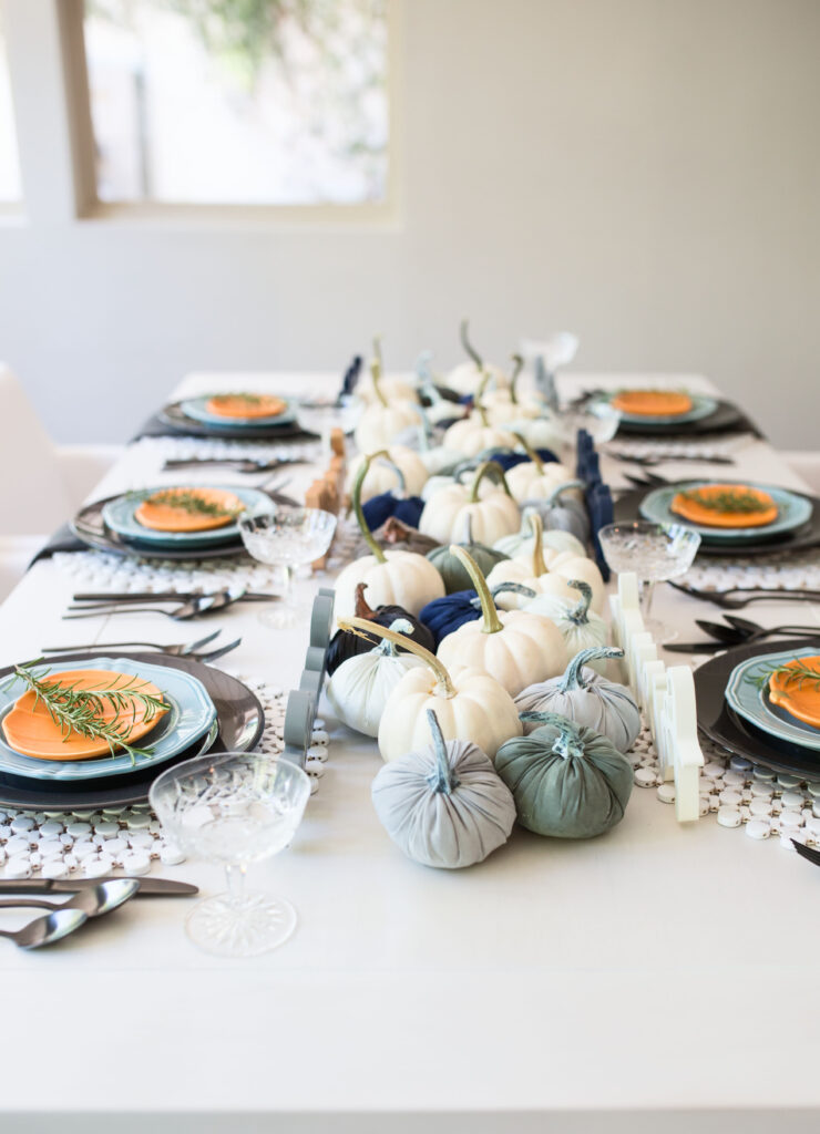 blue pumpkin table