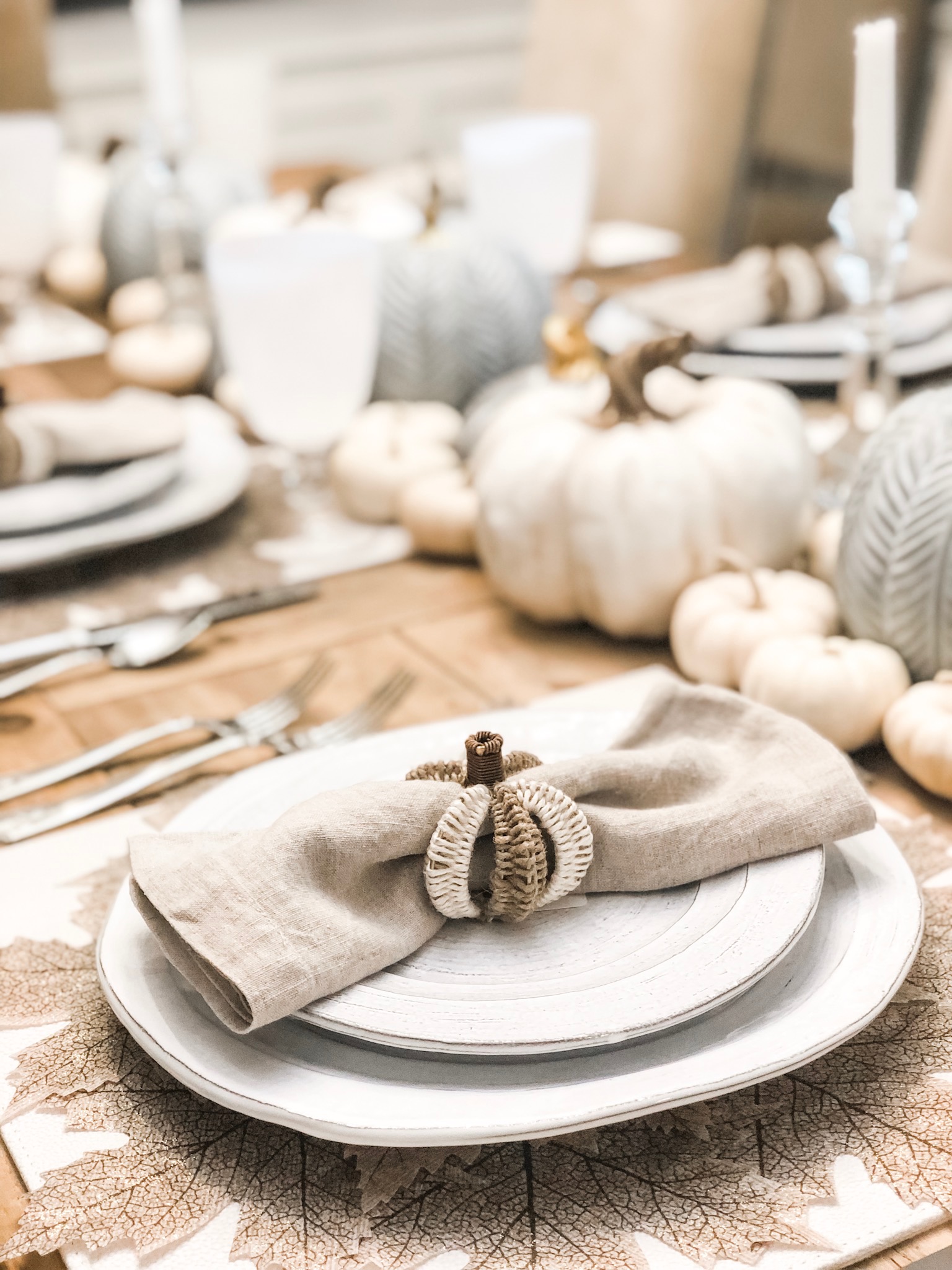 White Fall Table: Neutral Pumpkin Decor - to have + to host