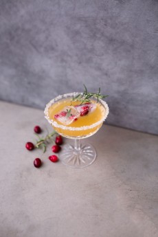 Festive and Easy Holiday Cocktail Recipes