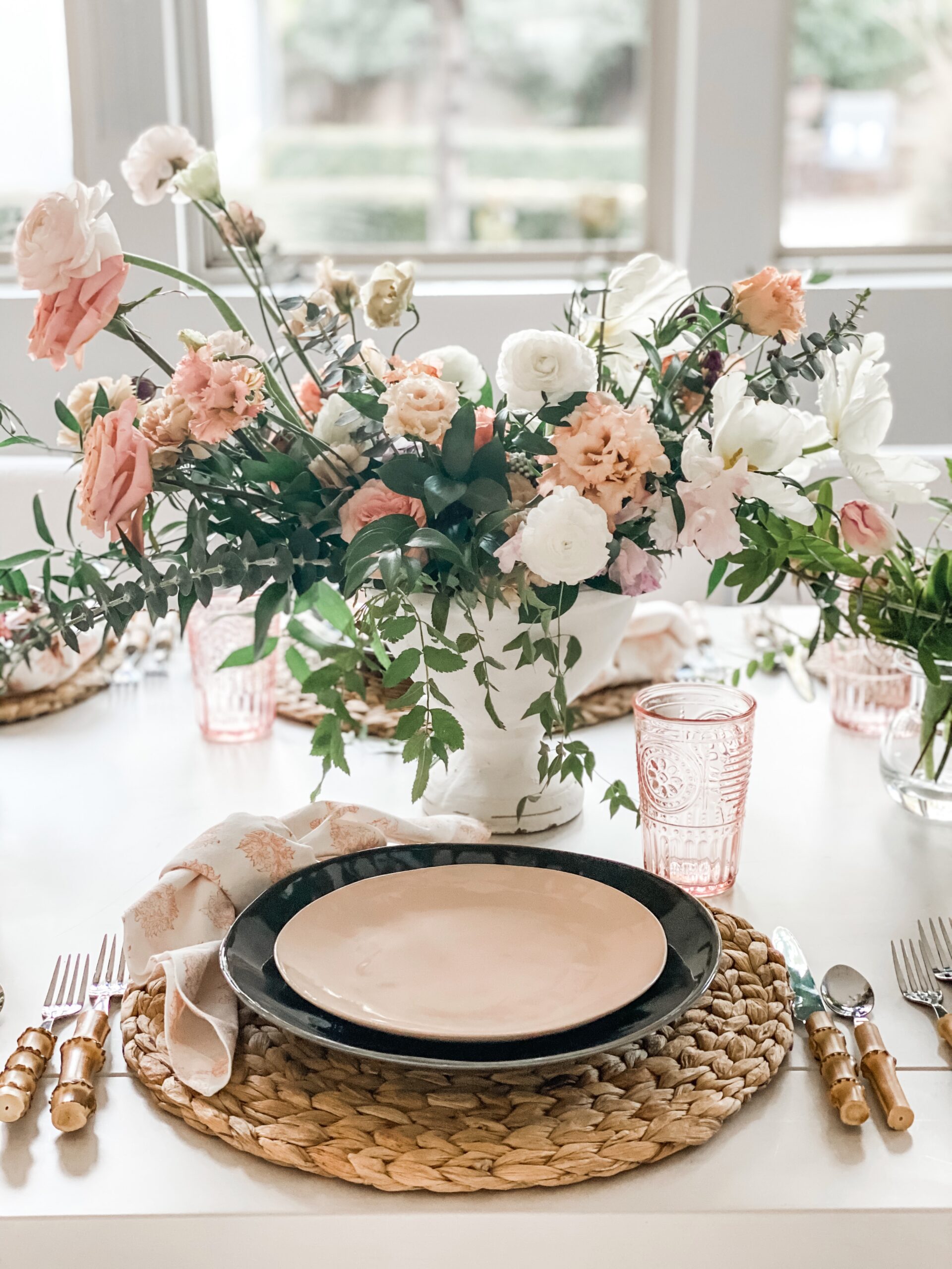 Spring Table Decor: Airy, Wild and Ethereal - to have + to host