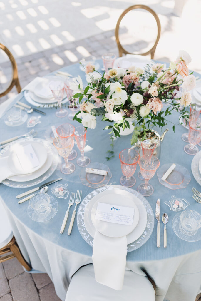 airy floral arrangement 