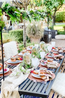 Backyard Fall Dinner: How to Set A Botanical Table