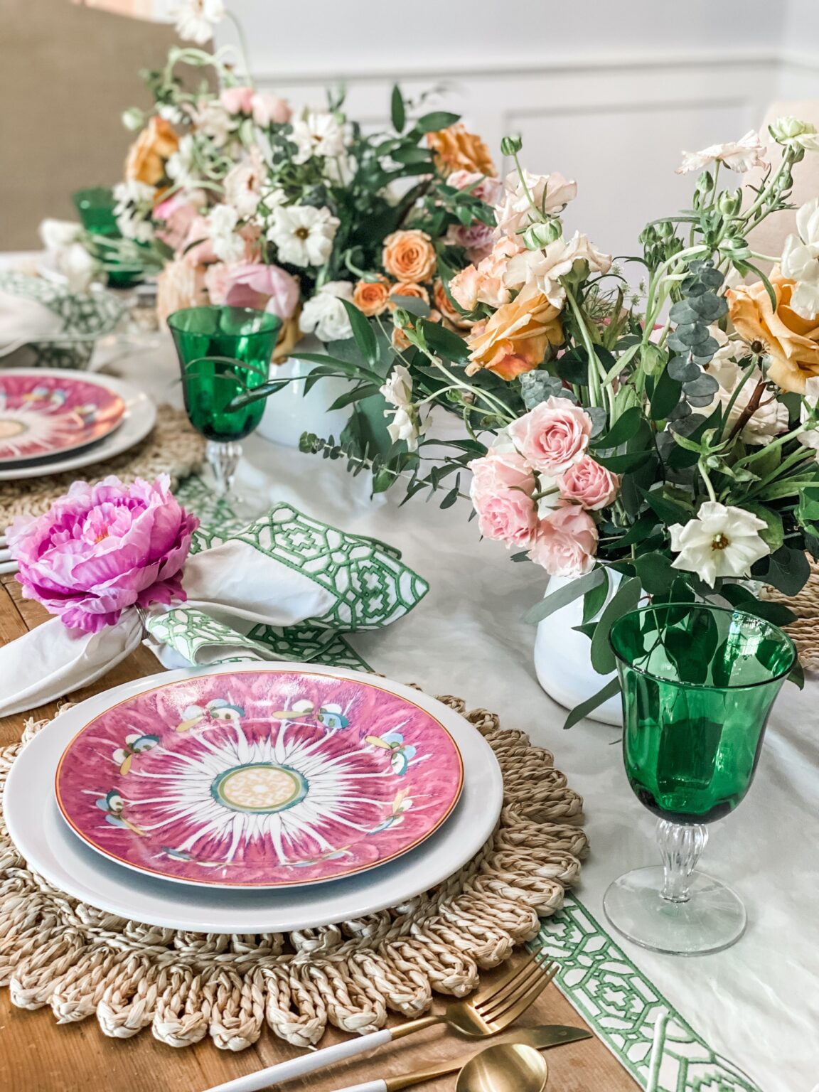 Pink and Green Table: Spring Rose Motifs - to have + to host