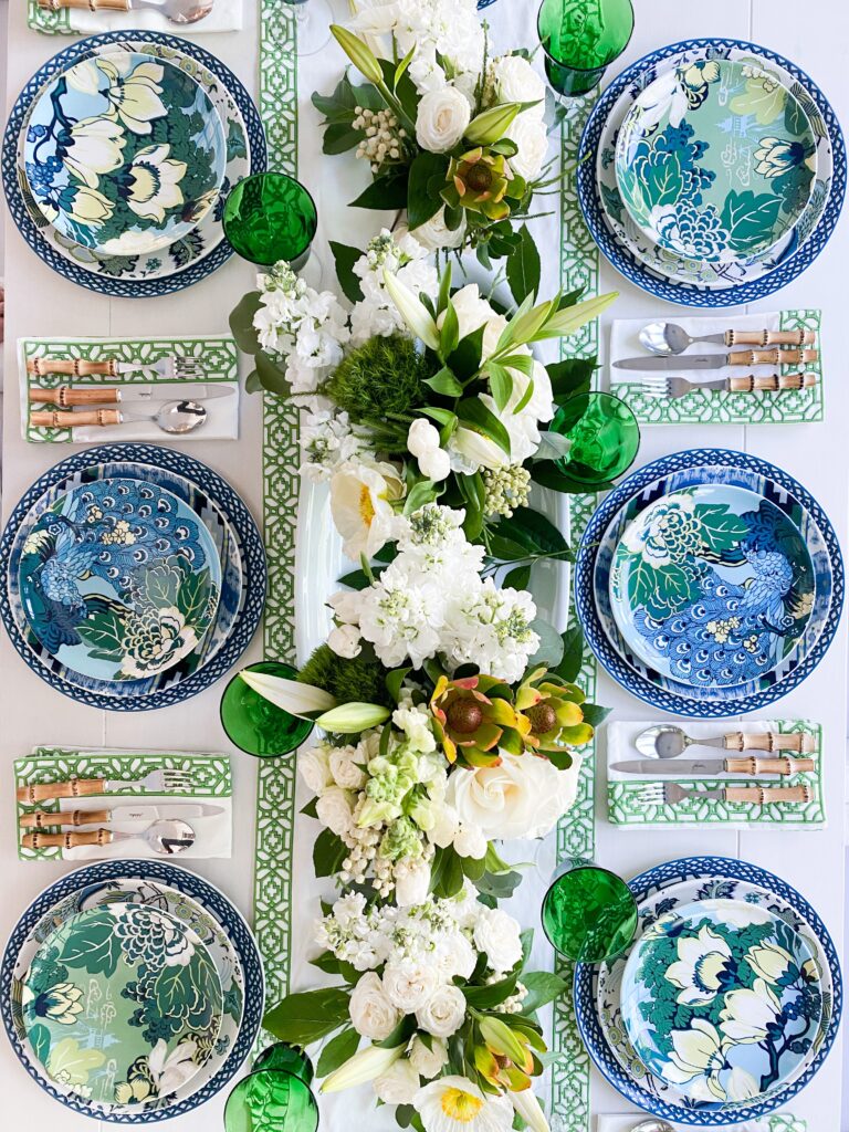 tropical table decor