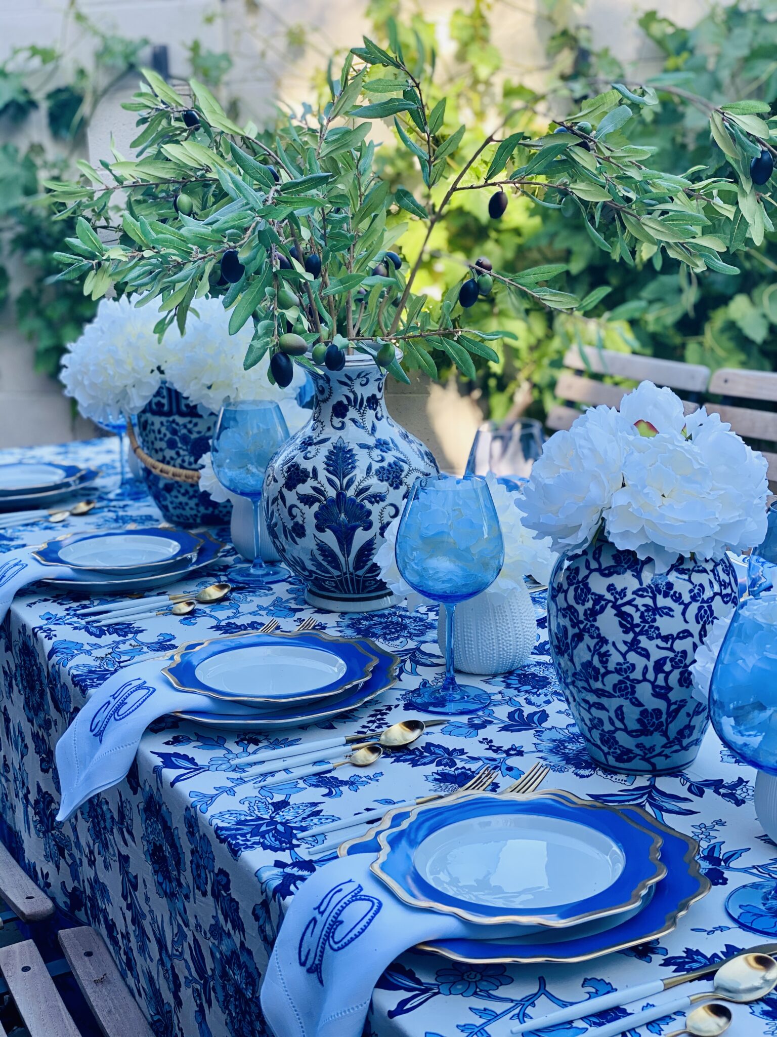 Blue and White Garden Dinner Party: Postponed - to have + to host