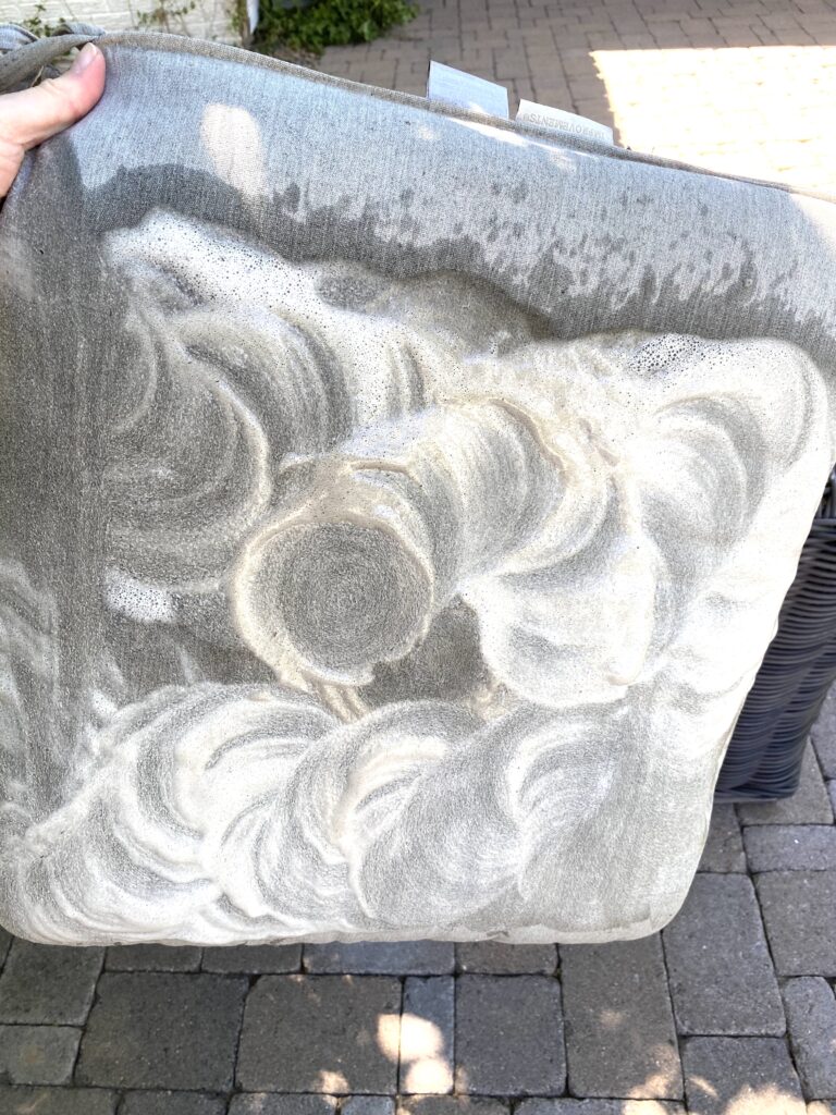 cleaning outdoor cushions