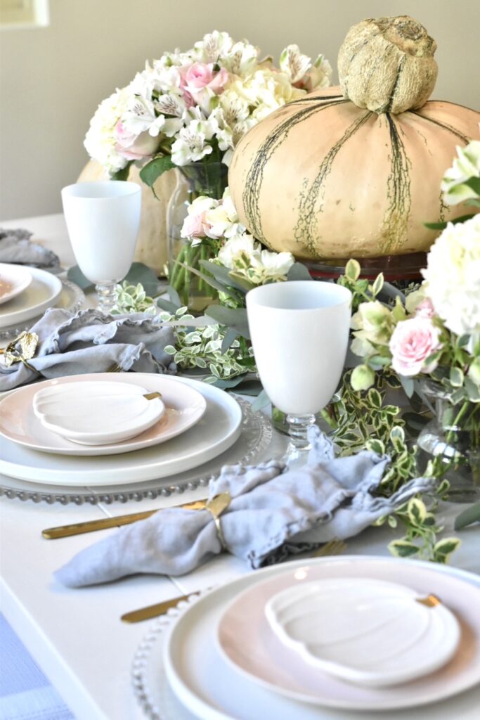 Blush and Eggplant Table Setting - to have + to host
