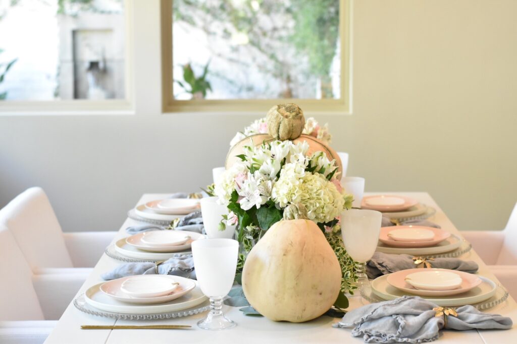 pink pumpkin table