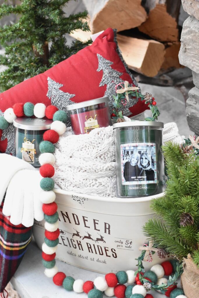 Christmas Gift Basket Ideas for a Warm & Cozy Holiday | to have + to host