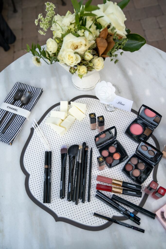 An Innovative Chanel Holiday Makeup Party - to have + to host