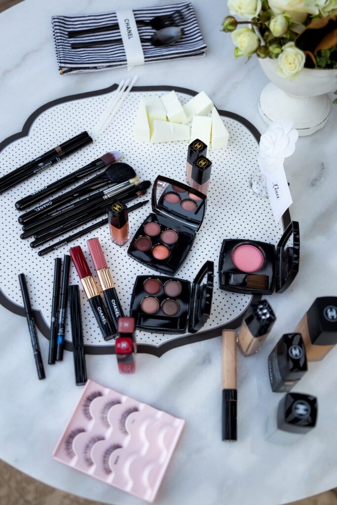 An Innovative Chanel Holiday Makeup Party - to have + to host