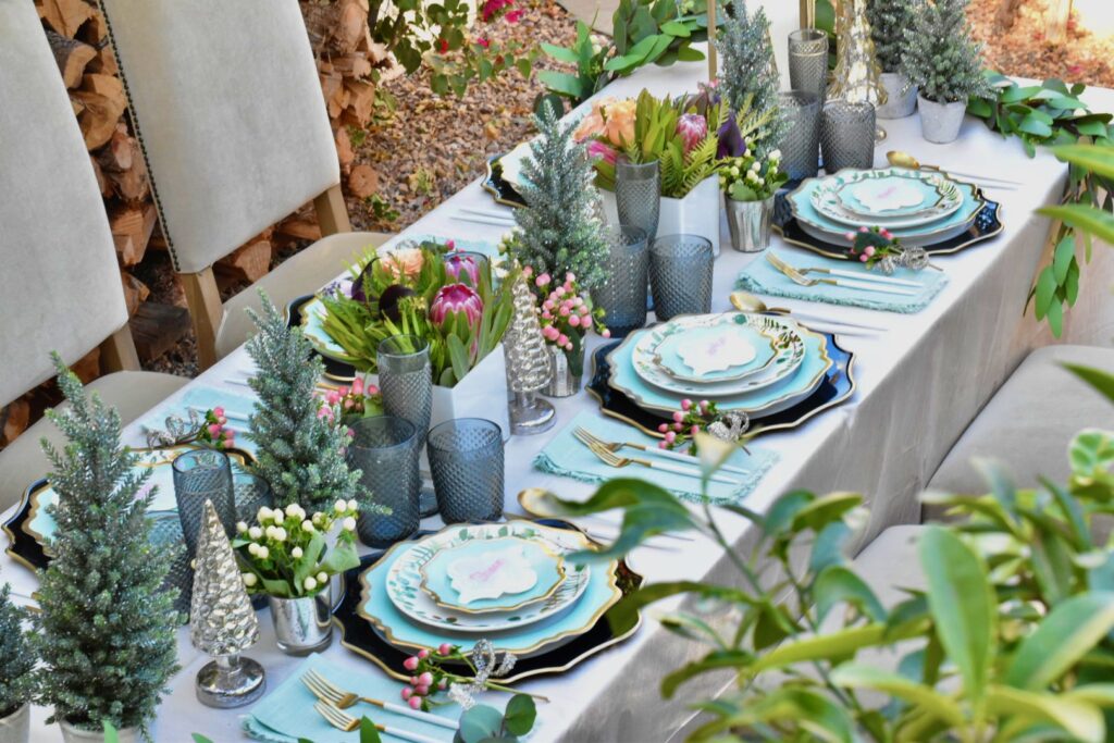 Christmas dinner hotsell table setup