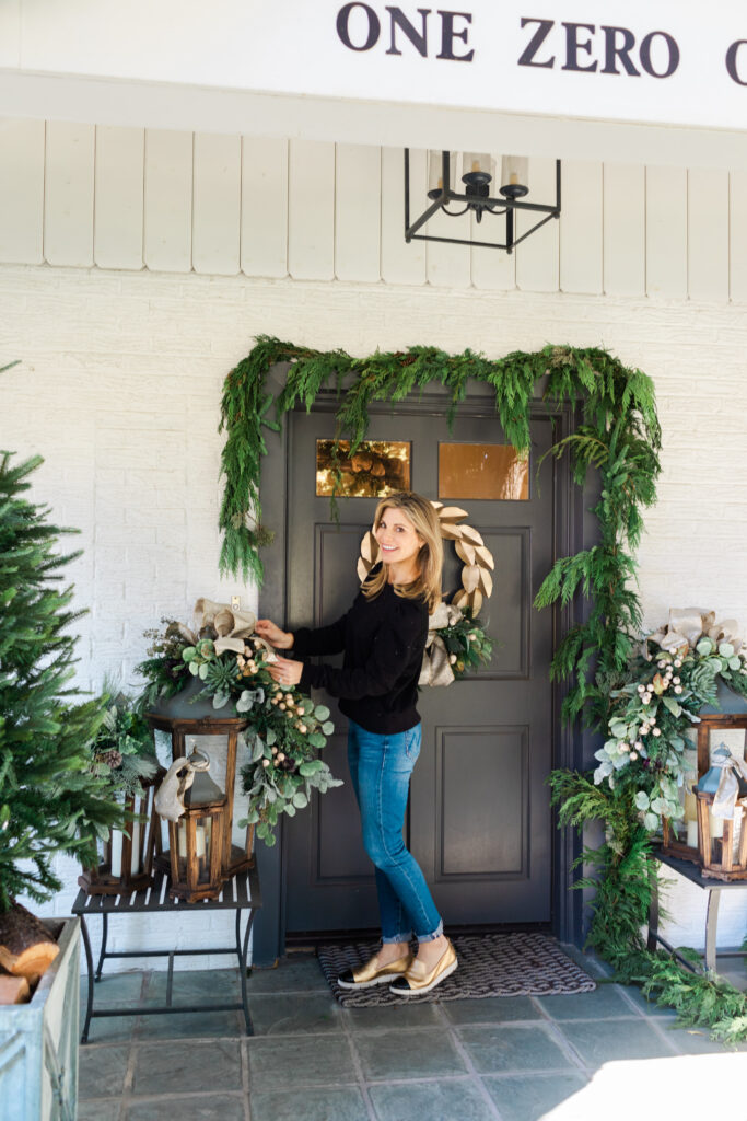 outdoor holiday decor