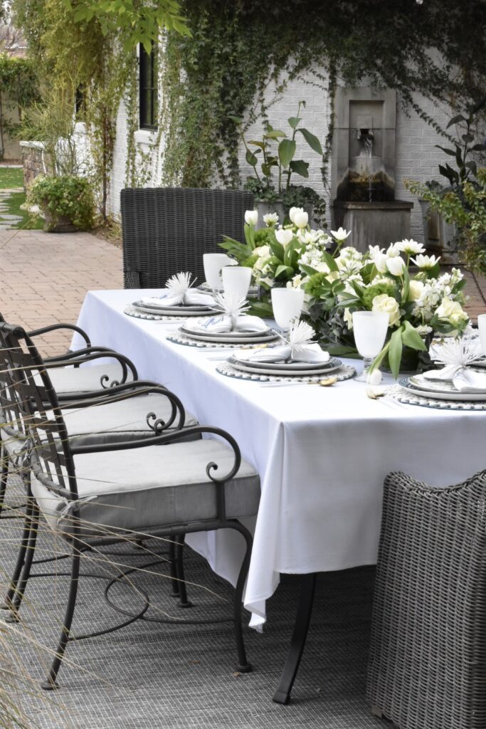 How to Dress up a Backyard Patio Table - to have + to host