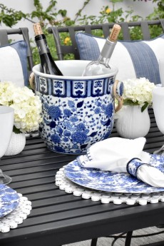 Alfresco Dining: How to Set an Easy Table