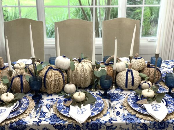 My Unique Thanksgiving Table: Blue, White & Straw - to have + to host