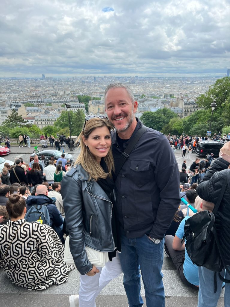 Montmartre is an amazing neighborhood in Paris